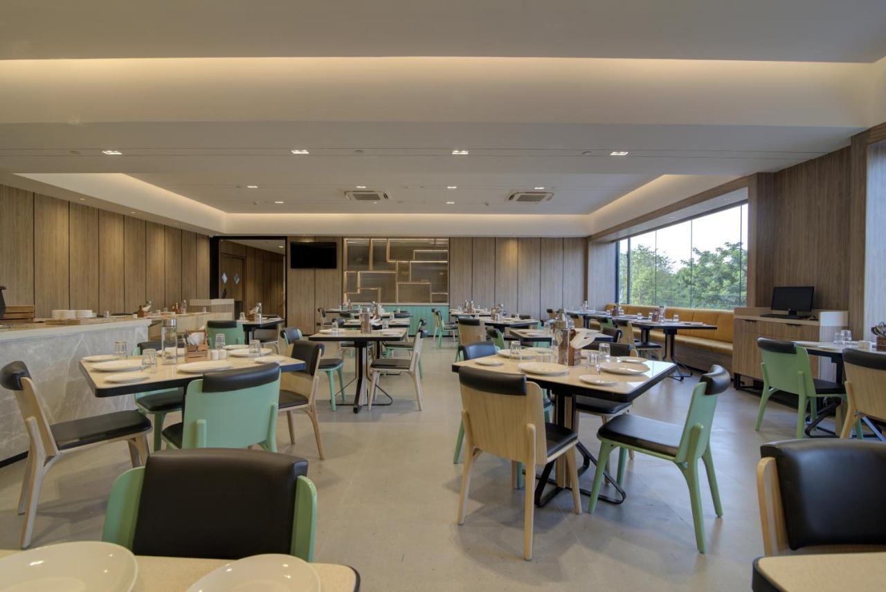 7 Apple Hotel Pratap Nagar, Dźajpur Zewnętrze zdjęcie