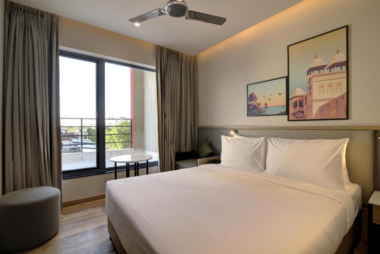 7 Apple Hotel Pratap Nagar, Dźajpur Zewnętrze zdjęcie